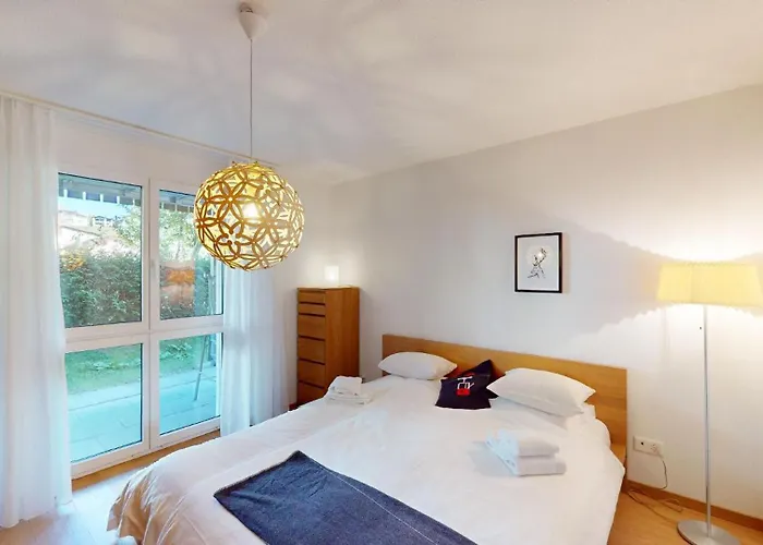 Family Ski Oasis With Mountain View Lenz