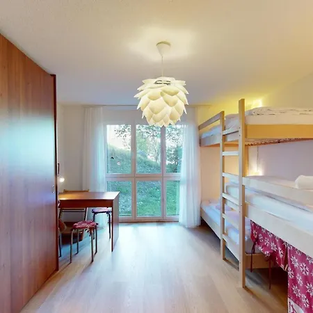 Appartement Fuer 5 Personen Piz Linard Lantsch-lenzerheide Lenz